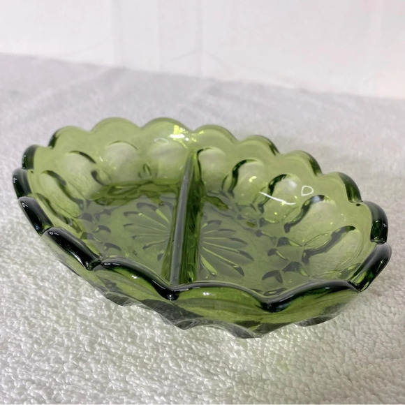 Vintage Indiana Avocado  Green Thumb Print Scalloped Edge Divided Relish Dish - Picture 7 of 14